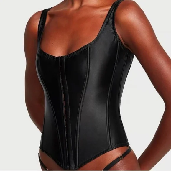 New! Victorias Secret Taylor swift black lace up corset top 45928